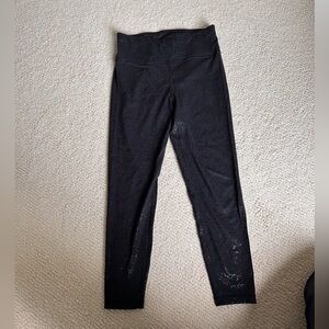 Sweaty Betty shiny printed 3/4 black leggings